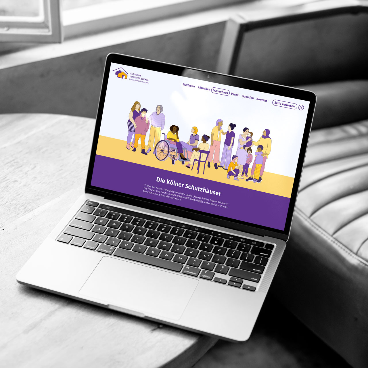 Macbook-Pro-Mockup-003